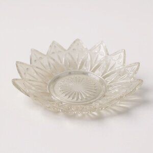 Federal Glass Petal Pattern, clear glass, 5.5" round 1.5" deep